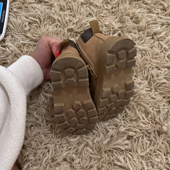 H&M brown boots - Picture 2 of 4
